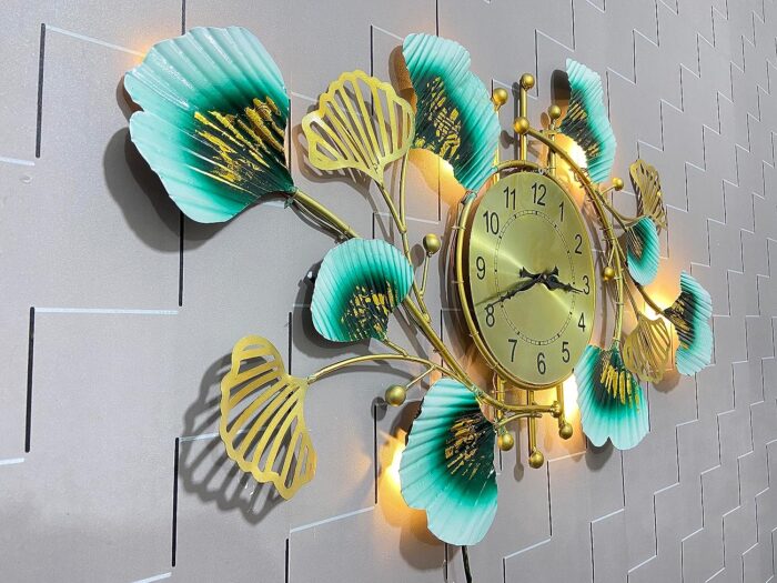 Sophisticated Designer Metal Wall Clock Decor
